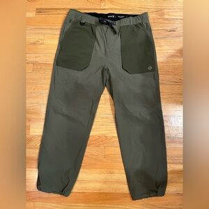Roark Men’s Happy Camper Pant in Olive